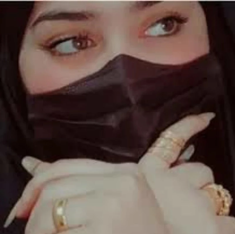 سعودية وضعت الكوكاكولا على شعرها لمدة 10 دقائق..  والنتيجة لا تخطر على بال فتاة !