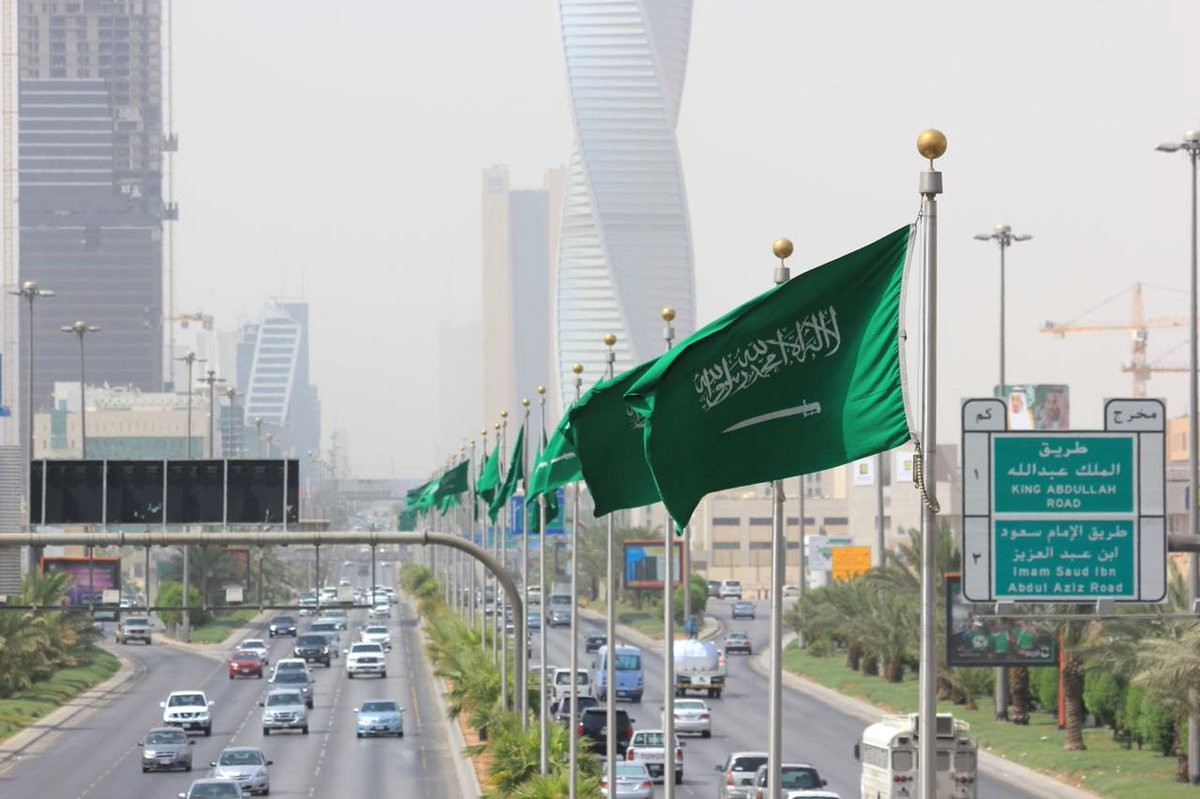 السعودية تسمح للمقيمين اصدار اقامة بشروط مبسطة .. وداعا للكفيل ! 