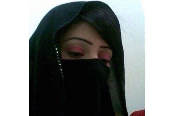 فتاة سعودية اعترفت وبدون خجل بالسبب الذي يجعلها ترفض النوم مع زوجها !