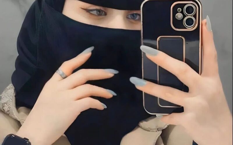 شاهد مواطن سعودي وضع برنامج تجسس على جوال زوجته.. وبعد يوم واحد كانت المفاجأة!