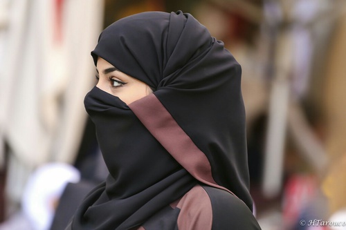 سيدة سعودية طردت كل خجل واعترفت عن سبب رفضها النوم مع زوجها