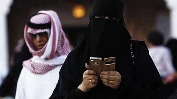 شاهد سعودي تزوج على زوجته الأولى بالسر لكن ما حدث في شهر العسل جعله يندم طوال عمره